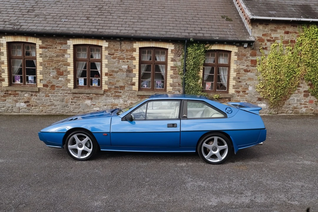 1988 Lotus - Image 10 of 30
