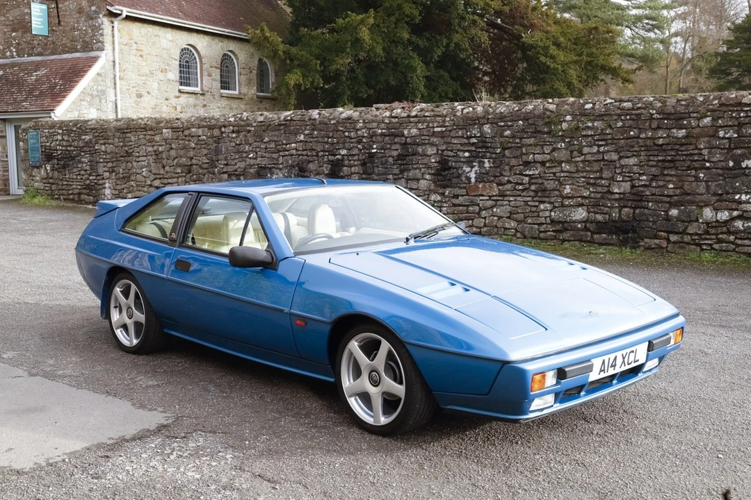 1988 Lotus - Image 3 of 30