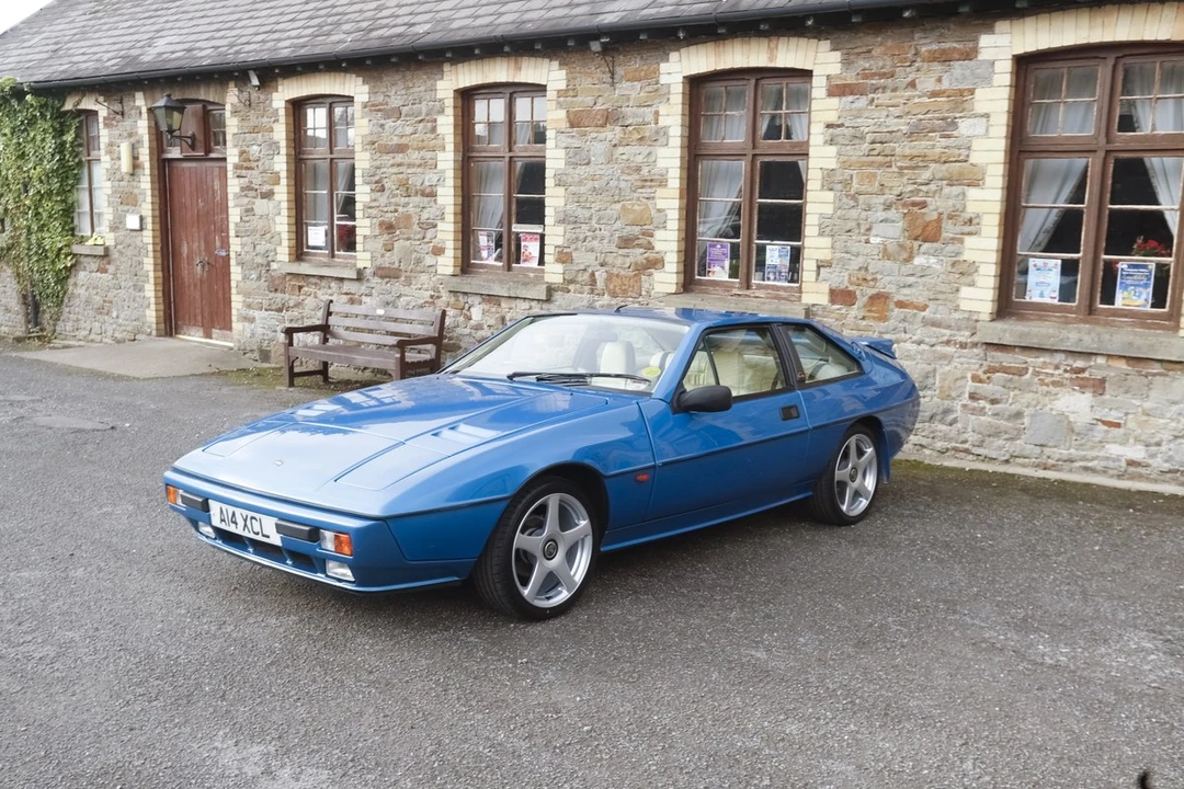 1988 Lotus - Image 24 of 30