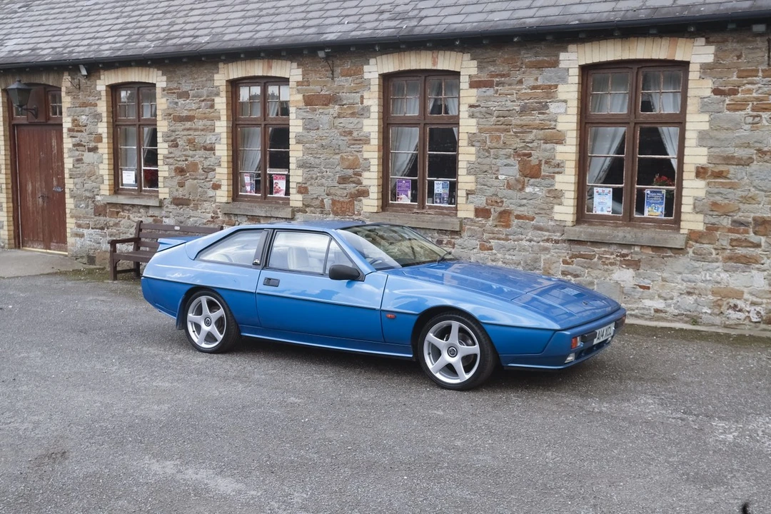 1988 Lotus - Image 8 of 30