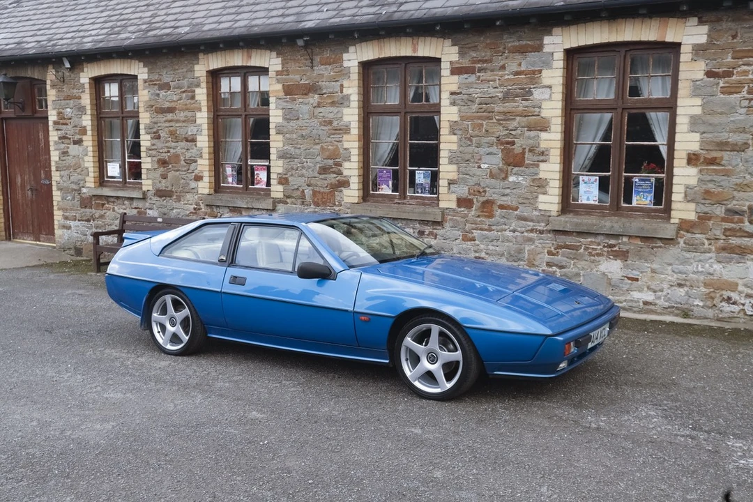 1988 Lotus - Image 11 of 30