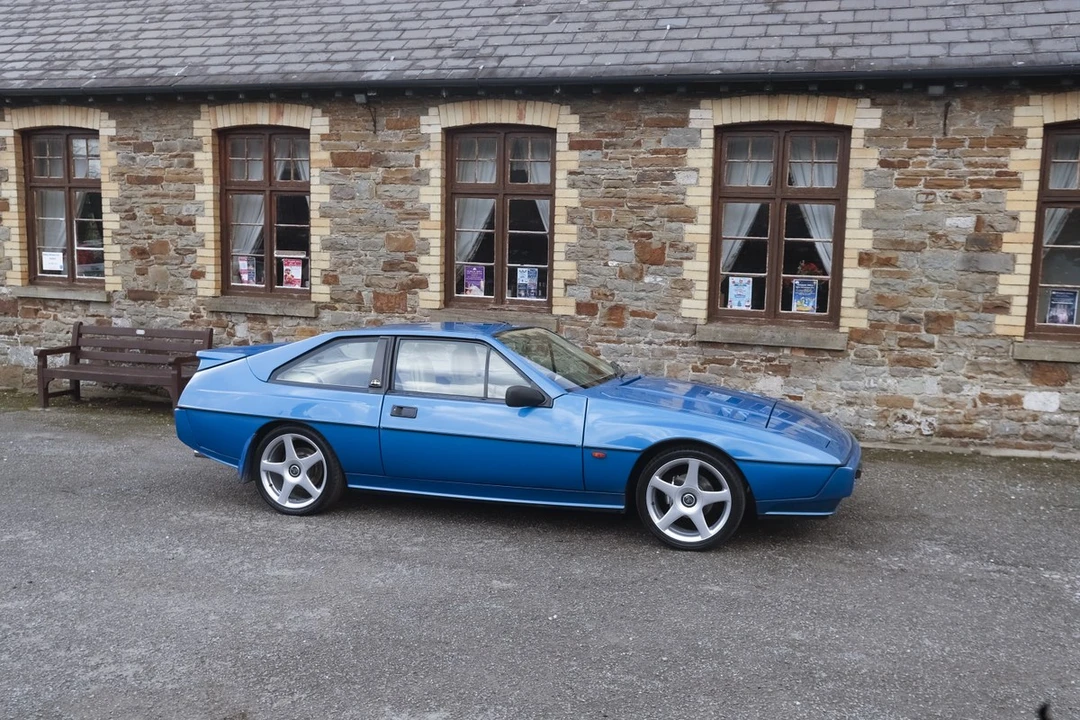 1988 Lotus - Image 23 of 30