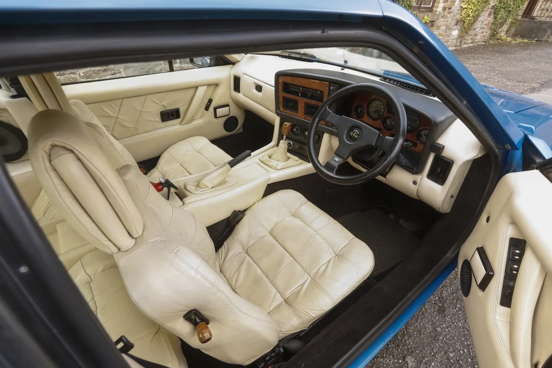 1988 Lotus - Image 6 of 30