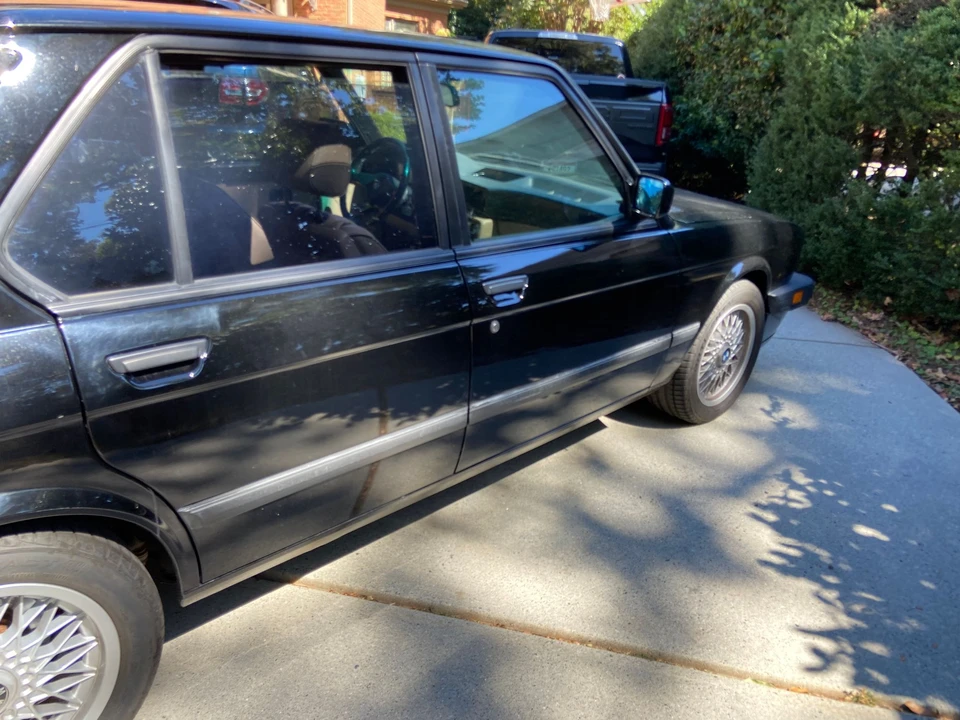 1988 BMW E28 M5 - Image 10 of 11