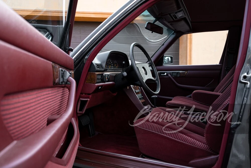 1988 Mercedes-Benz W126 S-Class Sedan - Image 12 of 31