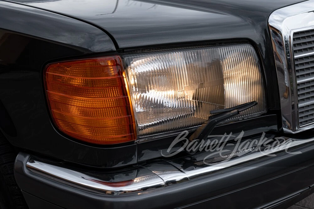 1988 Mercedes-Benz W126 S-Class Sedan - Image 31 of 31