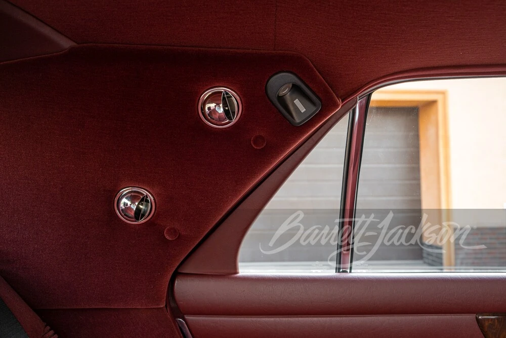 1988 Mercedes-Benz W126 S-Class Sedan - Image 15 of 31