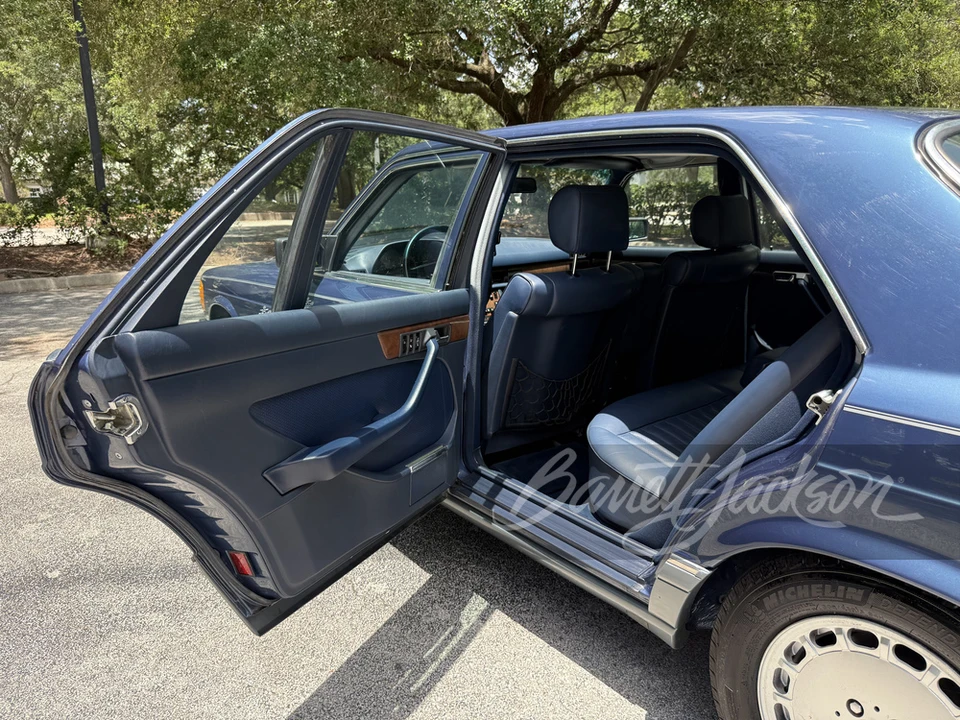 1988 Mercedes-Benz W126 S-Class Sedan - Image 17 of 31