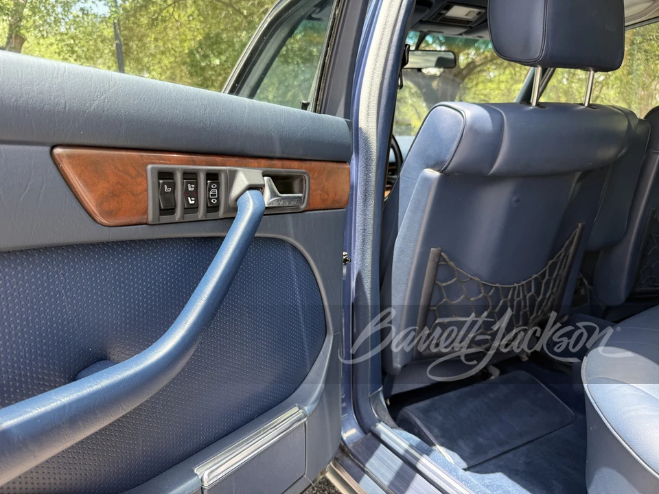 1988 Mercedes-Benz W126 S-Class Sedan - Image 20 of 31