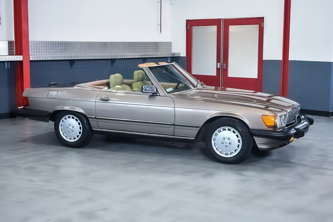 1988 Mercedes-Benz R107 SL-Class - Image 12 of 31