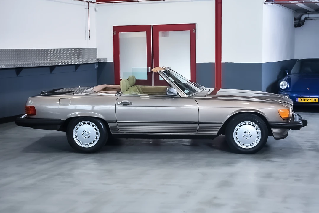 1988 Mercedes-Benz R107 SL-Class - Image 13 of 31