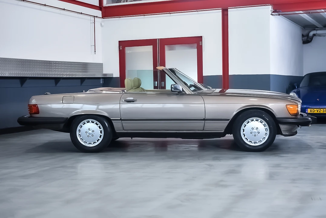 1988 Mercedes-Benz R107 SL-Class - Image 6 of 31
