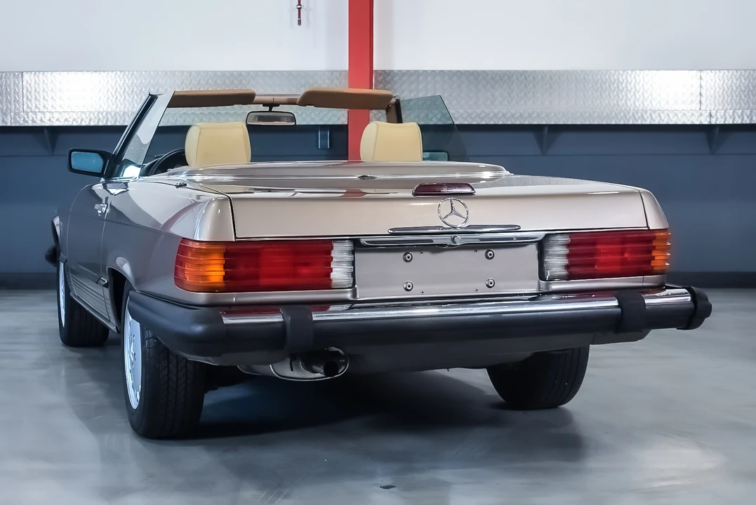 1988 Mercedes-Benz R107 SL-Class - Image 8 of 31