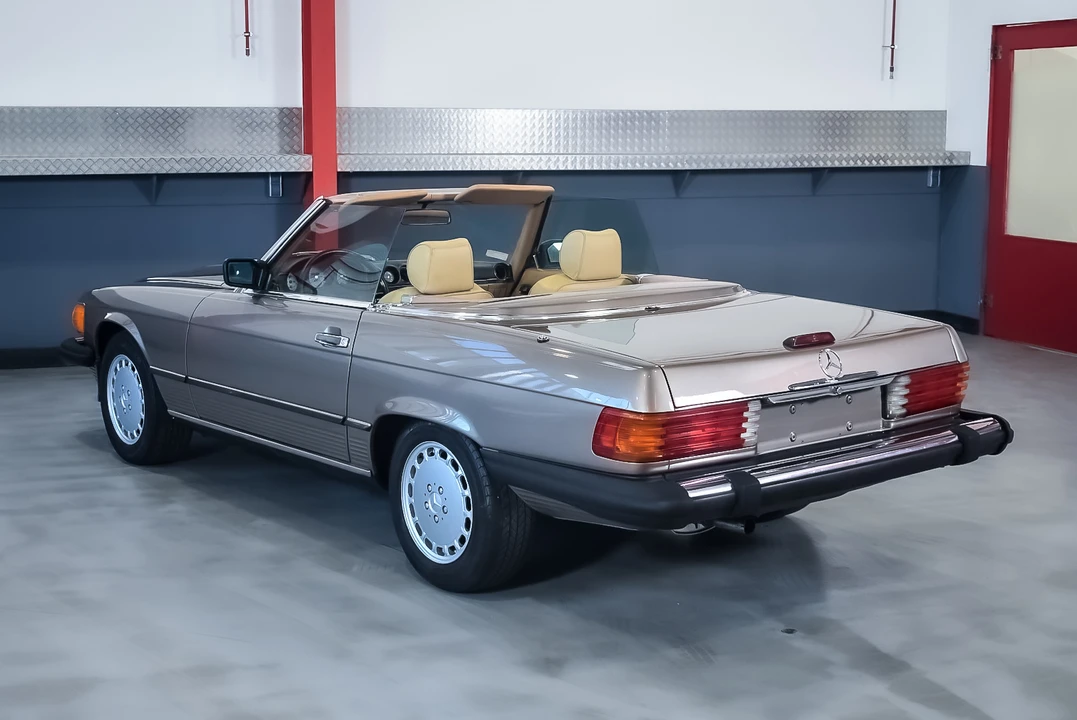 1988 Mercedes-Benz R107 SL-Class - Image 16 of 31