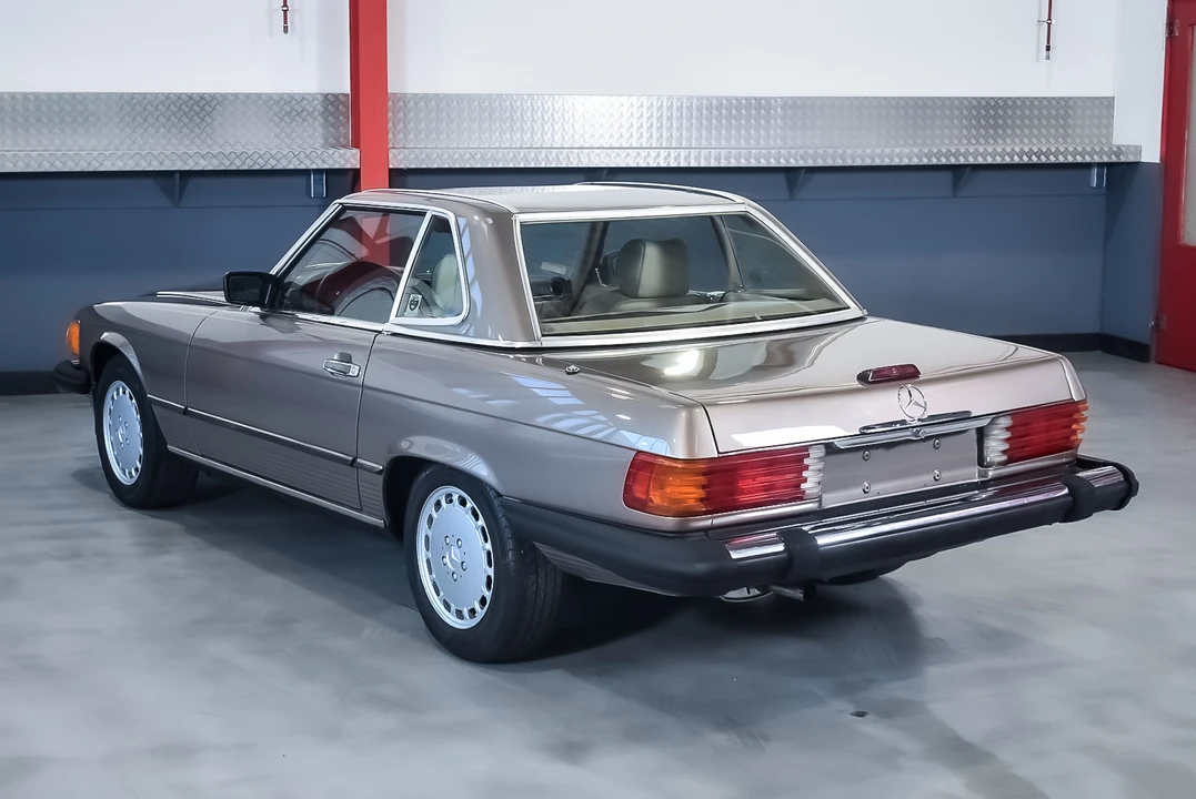 1988 Mercedes-Benz R107 SL-Class - Image 24 of 31