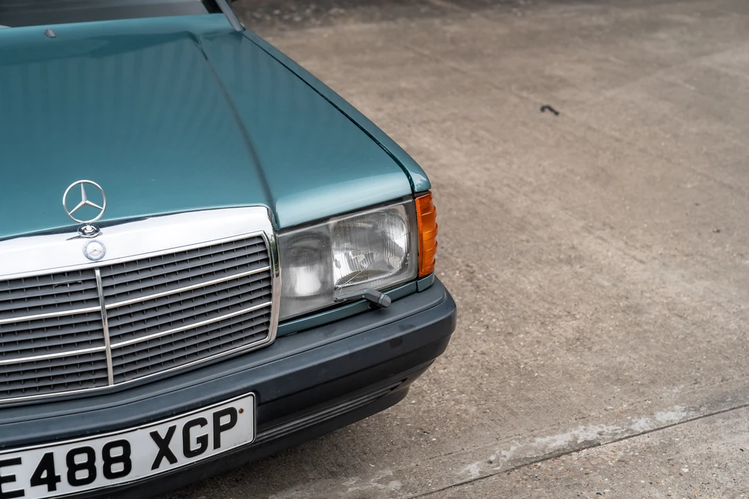 1988 Mercedes-Benz 190E - Image 22 of 31
