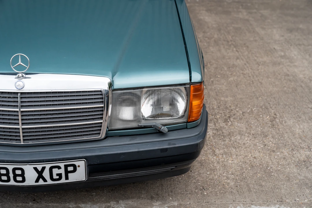 1988 Mercedes-Benz 190E - Image 25 of 31