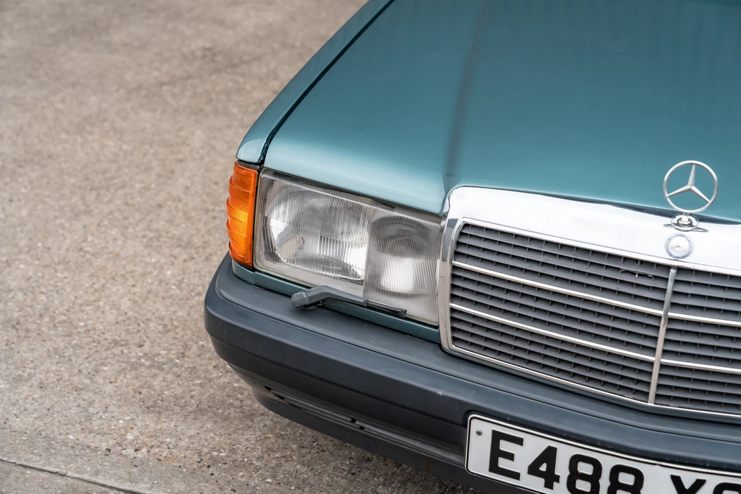 1988 Mercedes-Benz 190E - Image 26 of 31