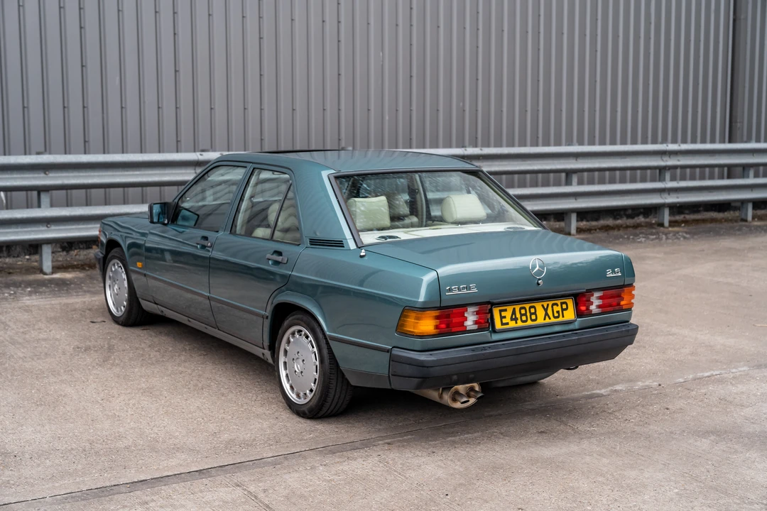 1988 Mercedes-Benz 190E - Image 6 of 31