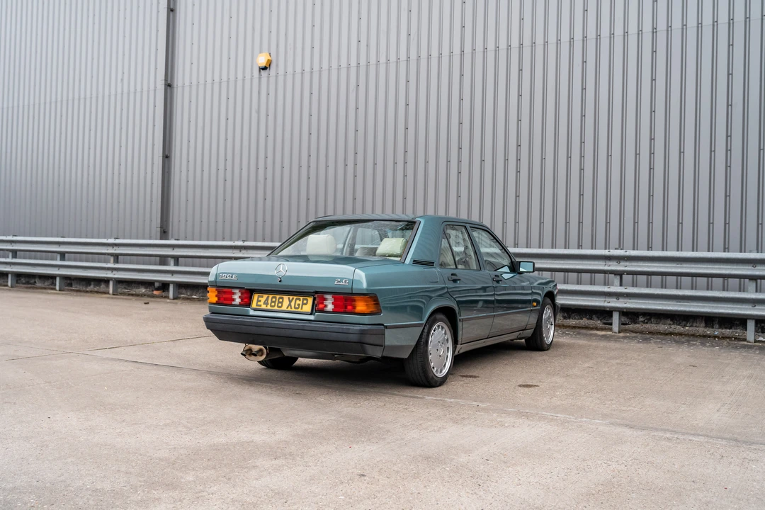 1988 Mercedes-Benz 190E - Image 8 of 31