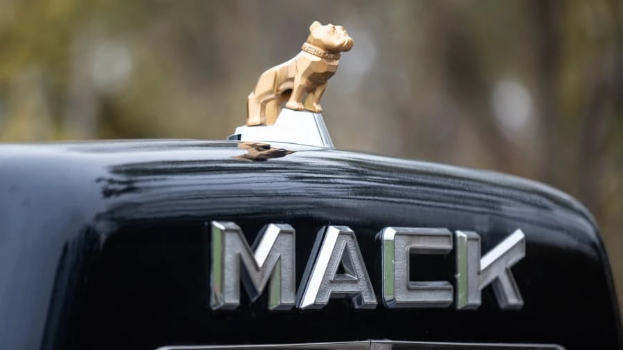 1988 Mack - Image 7 of 23