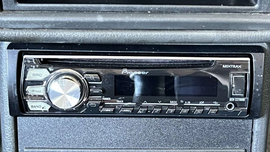 1988 Mazda Protege 6th Gen - Image 10 of 19
