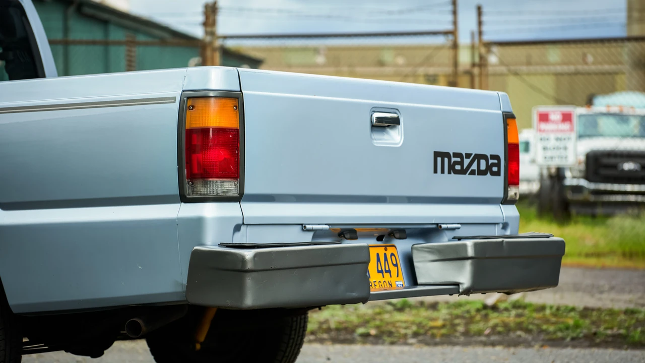 1988 Mazda B Series 4th Gen - Image 13 of 31