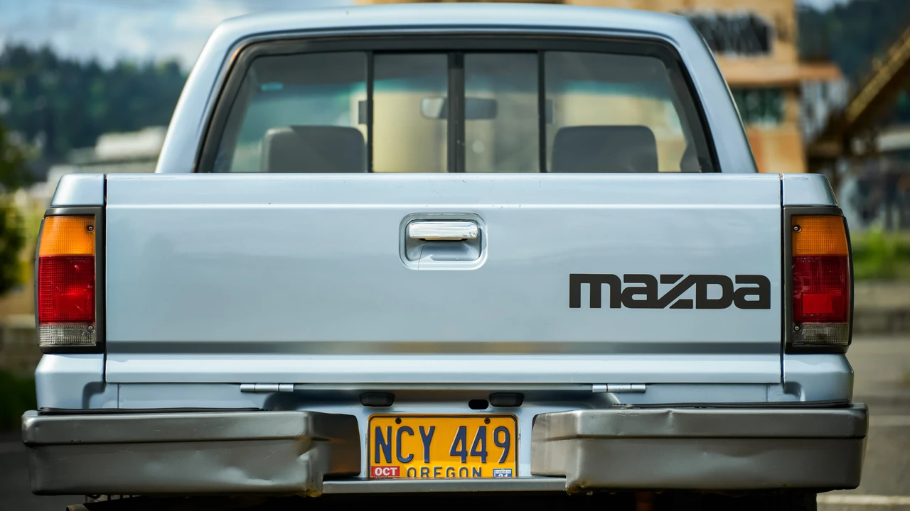 1988 Mazda B Series 4th Gen - Image 14 of 31