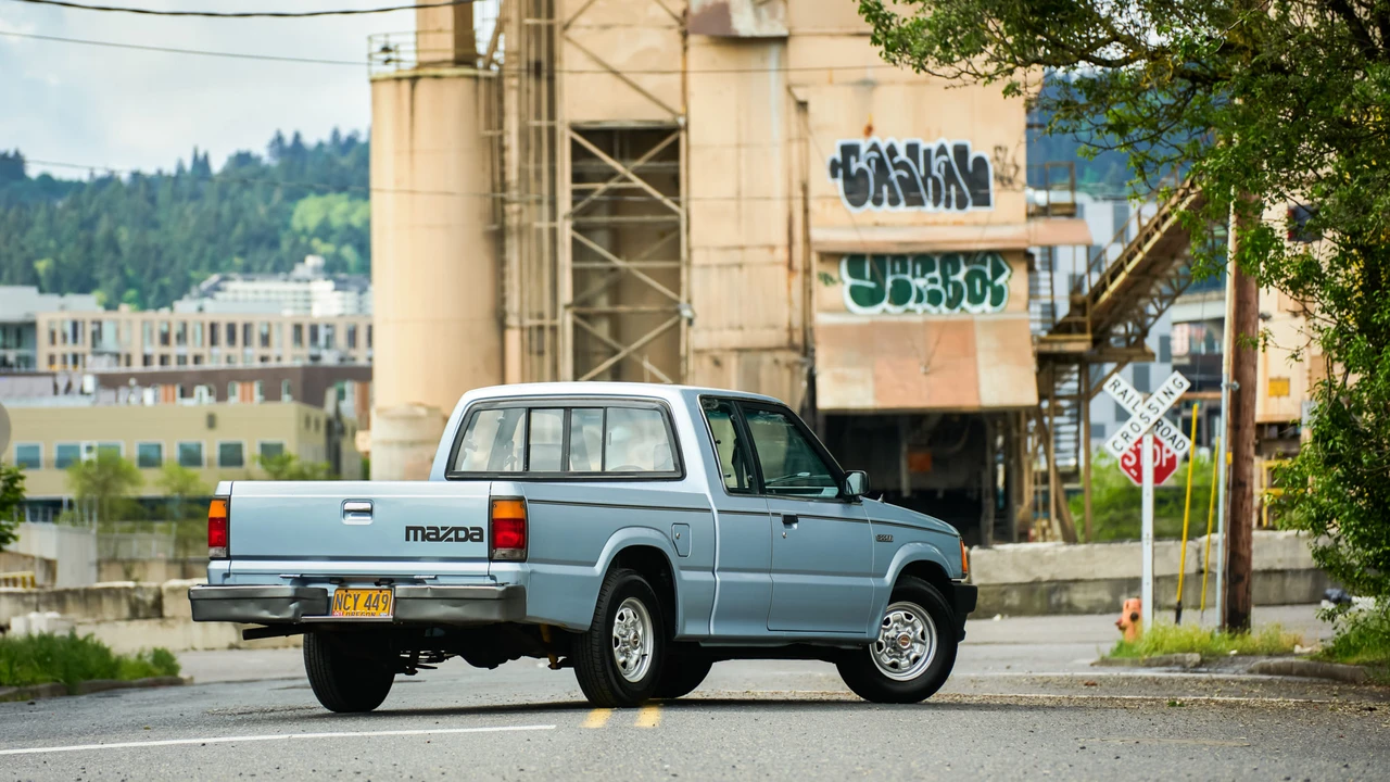 1988 Mazda B Series 4th Gen - Image 4 of 31