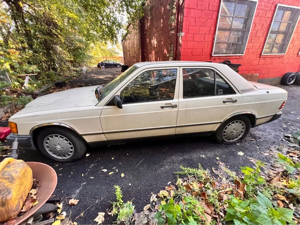 1988 Mercedes-Benz 190E - Image 3 of 7