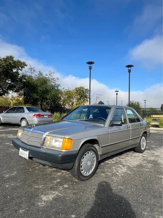 1988 Mercedes-Benz 190E - Image 2 of 14