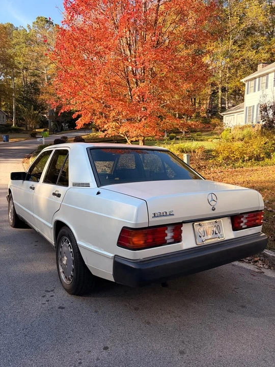 1988 Mercedes-Benz 190E - Image 4 of 11