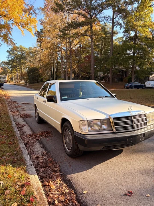 1988 Mercedes-Benz 190E - Image 10 of 11