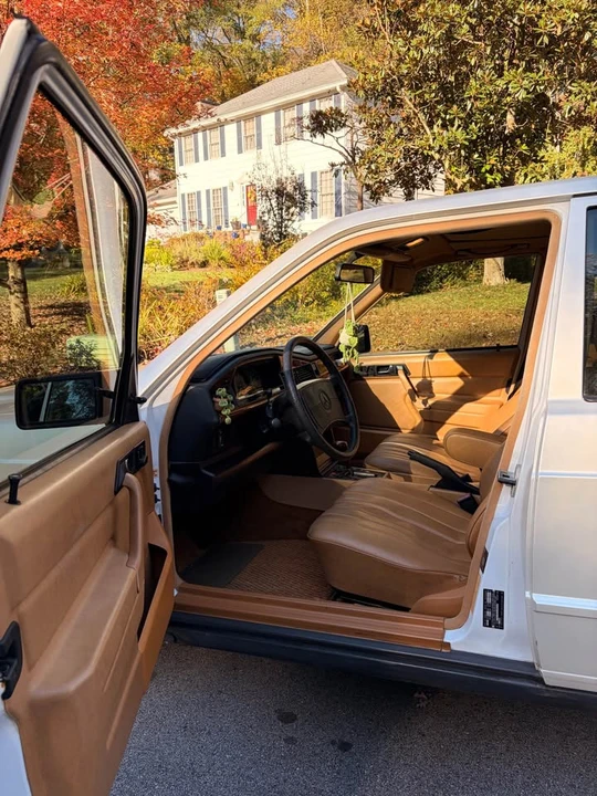 1988 Mercedes-Benz 190E - Image 5 of 11