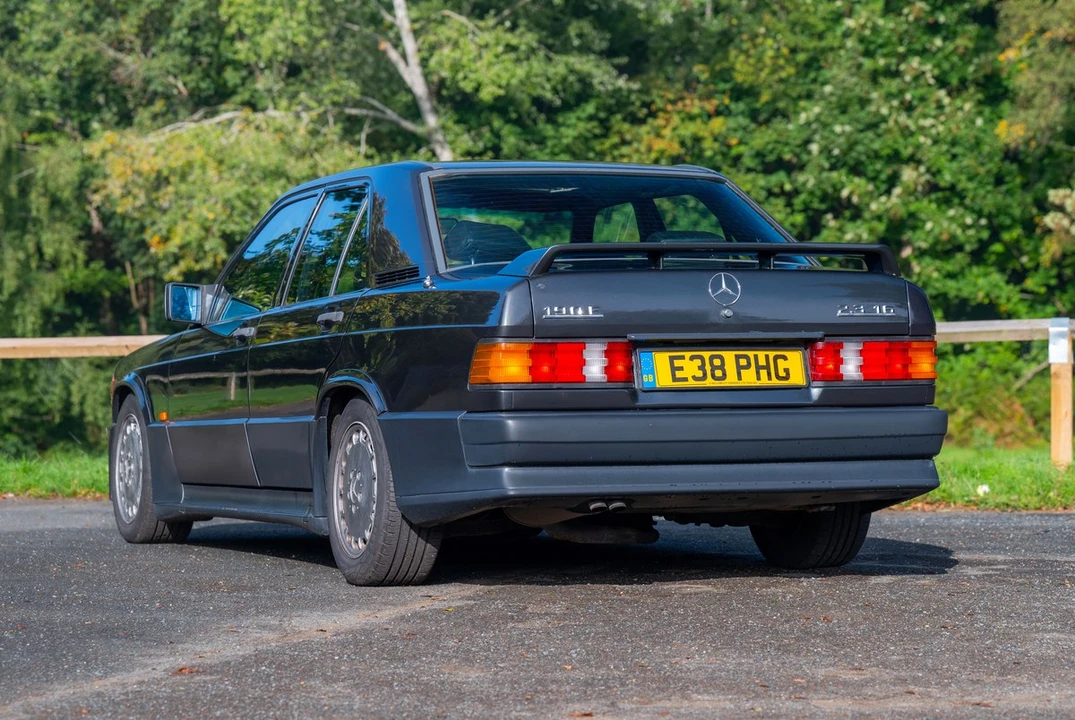 1988 Mercedes-Benz 190E 2.3-16 & 2.5-16 - Image 8 of 30