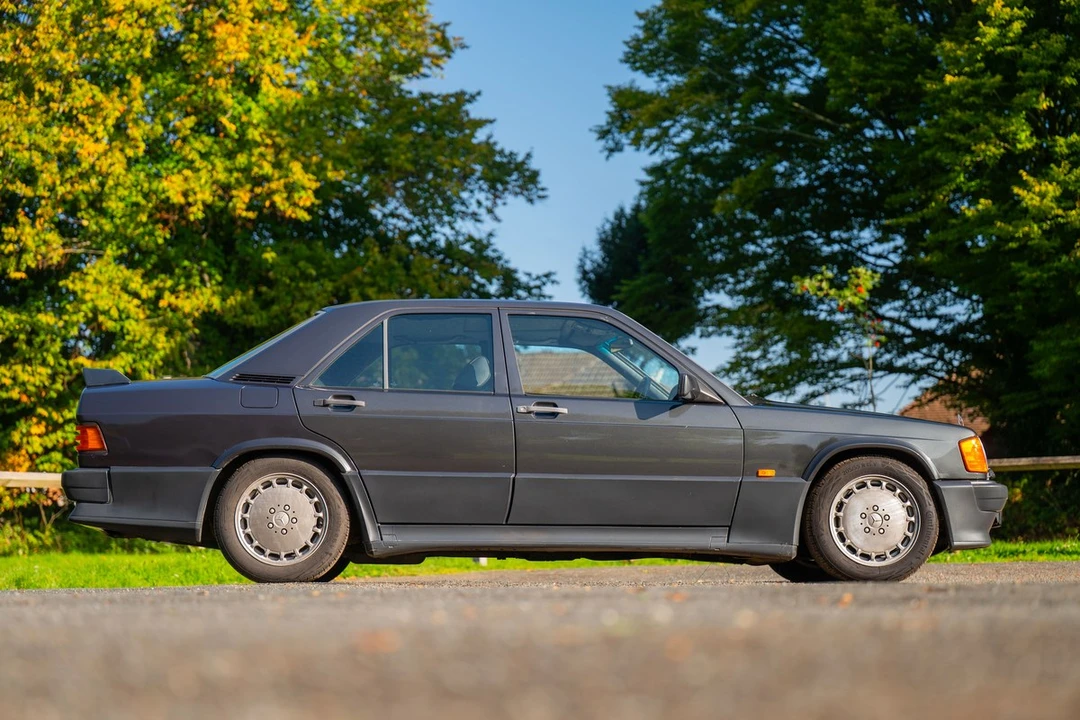 1988 Mercedes-Benz 190E 2.3-16 & 2.5-16 - Image 12 of 30