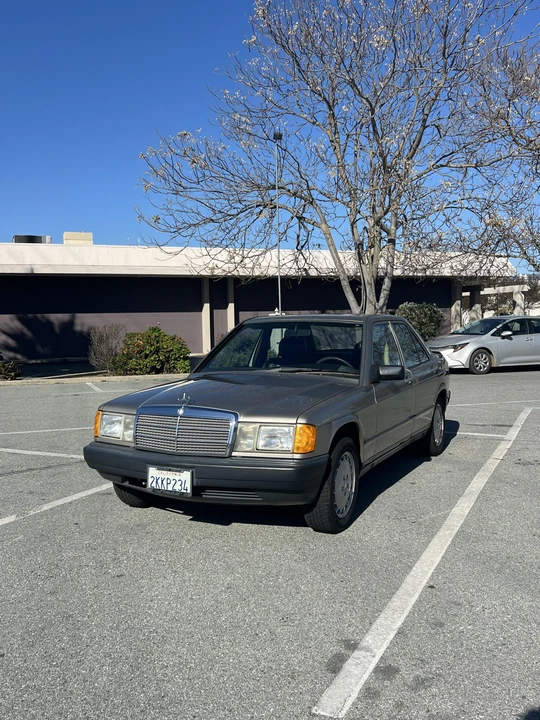 1988 Mercedes-Benz 190E - Image 4 of 31