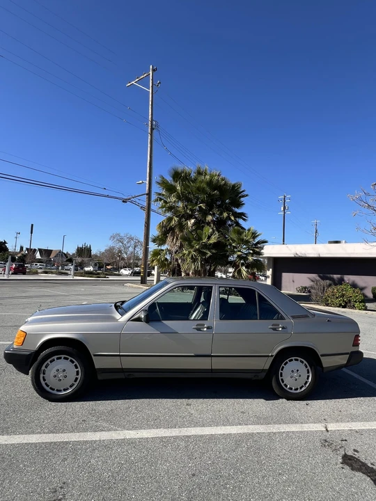 1988 Mercedes-Benz 190E - Image 6 of 31