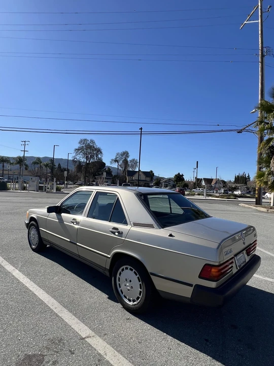 1988 Mercedes-Benz 190E - Image 7 of 31