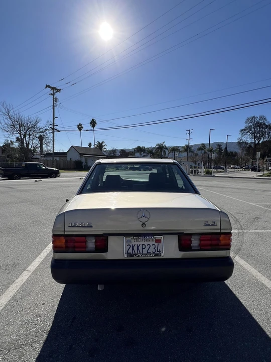 1988 Mercedes-Benz 190E - Image 8 of 31