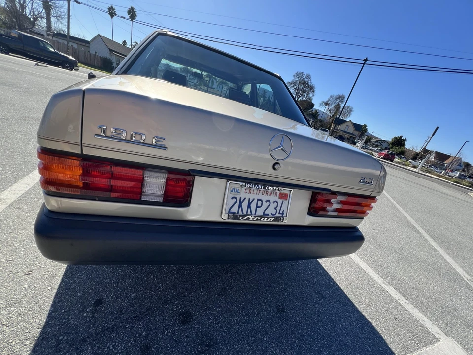 1988 Mercedes-Benz 190E - Image 28 of 31