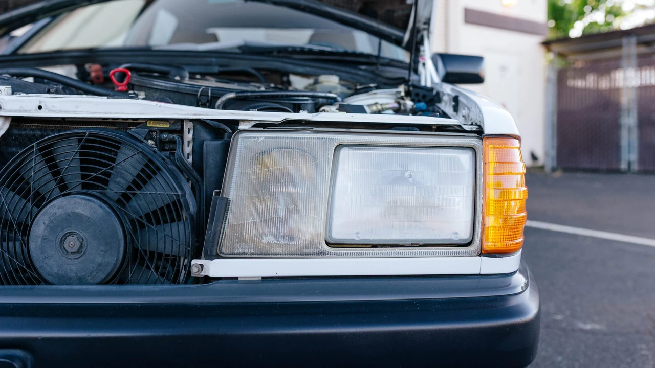1988 Mercedes-Benz 190E - Image 20 of 31