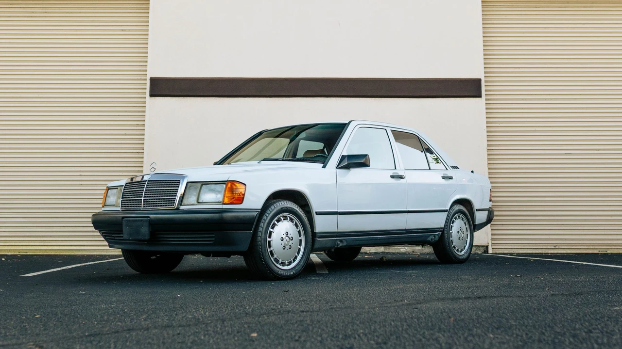 1988 Mercedes-Benz 190E - Image 3 of 31