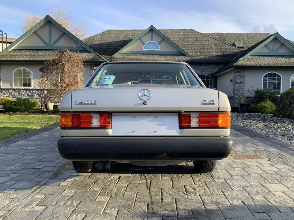 1988 Mercedes-Benz 190E - Image 9 of 31