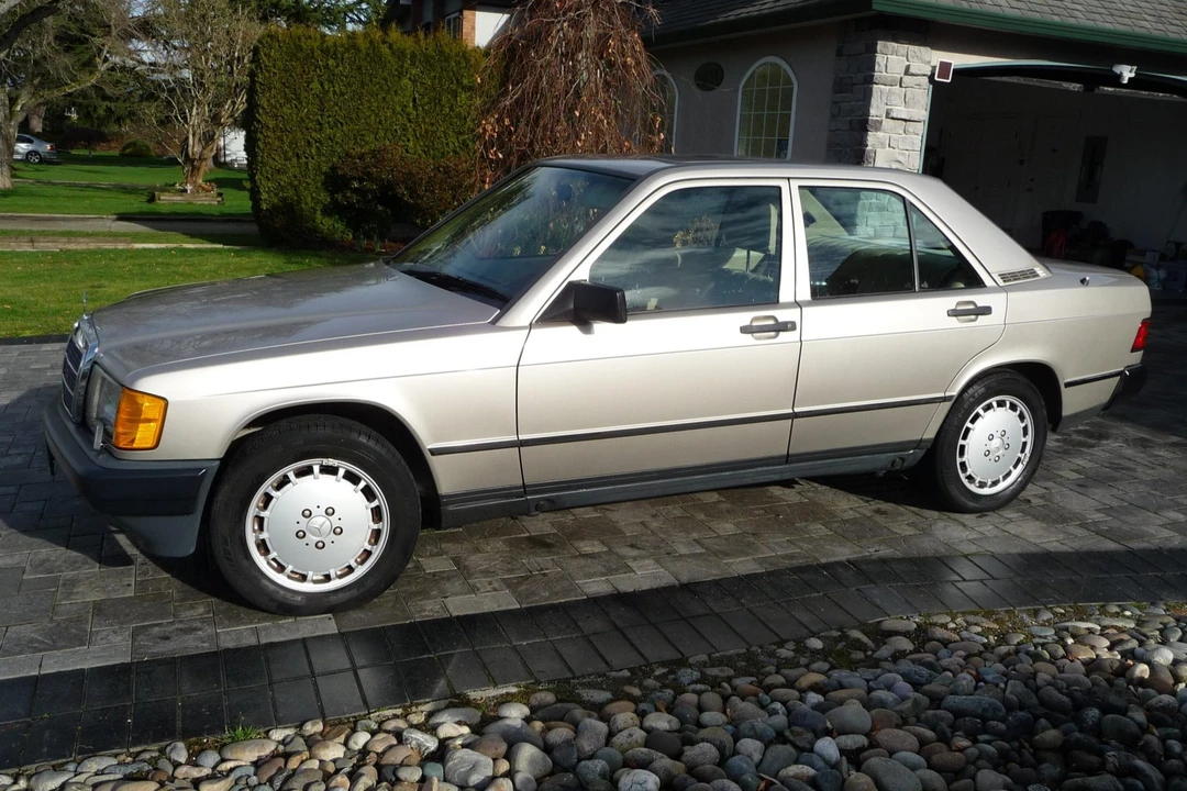1988 Mercedes-Benz 190E - Image 7 of 31