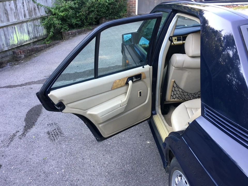 1988 Mercedes-Benz 190E - Image 2 of 31