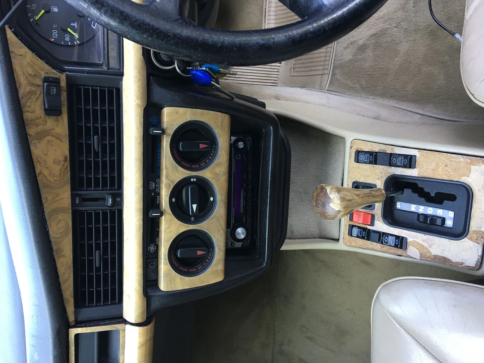 1988 Mercedes-Benz 190E - Image 28 of 31