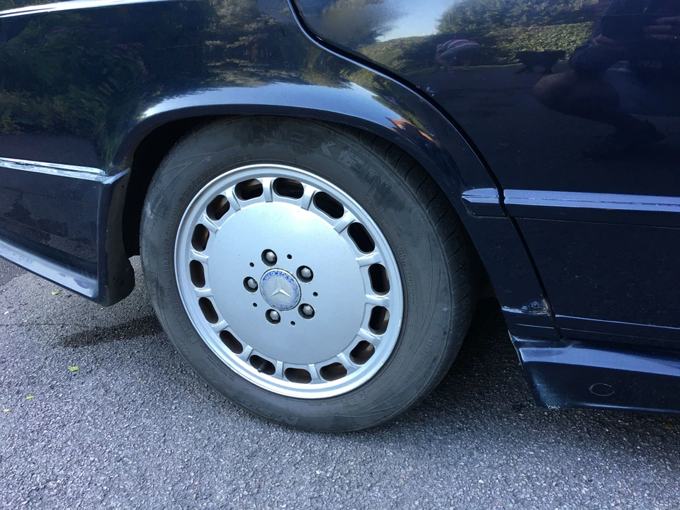 1988 Mercedes-Benz 190E - Image 20 of 31