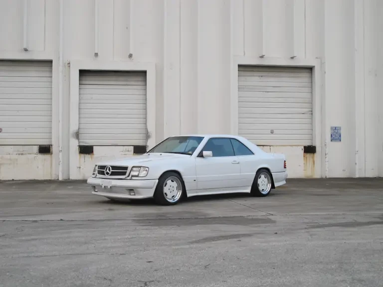 1988 Mercedes-Benz W124 E-Class - Image 2 of 2
