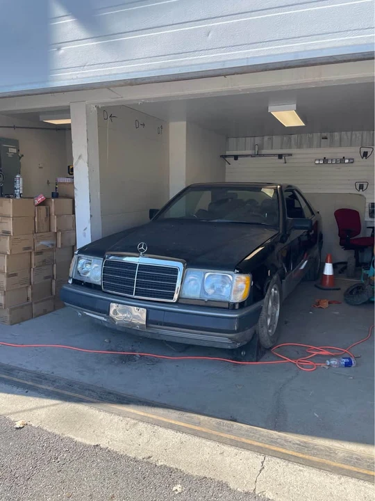 1988 Mercedes-Benz W124 E-Class - Image 7 of 12